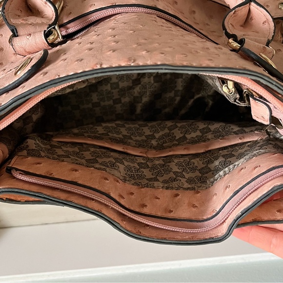 Pink Faux Ostrich Leather Bag With Gold Lock and Key - Picture 8 of 12
